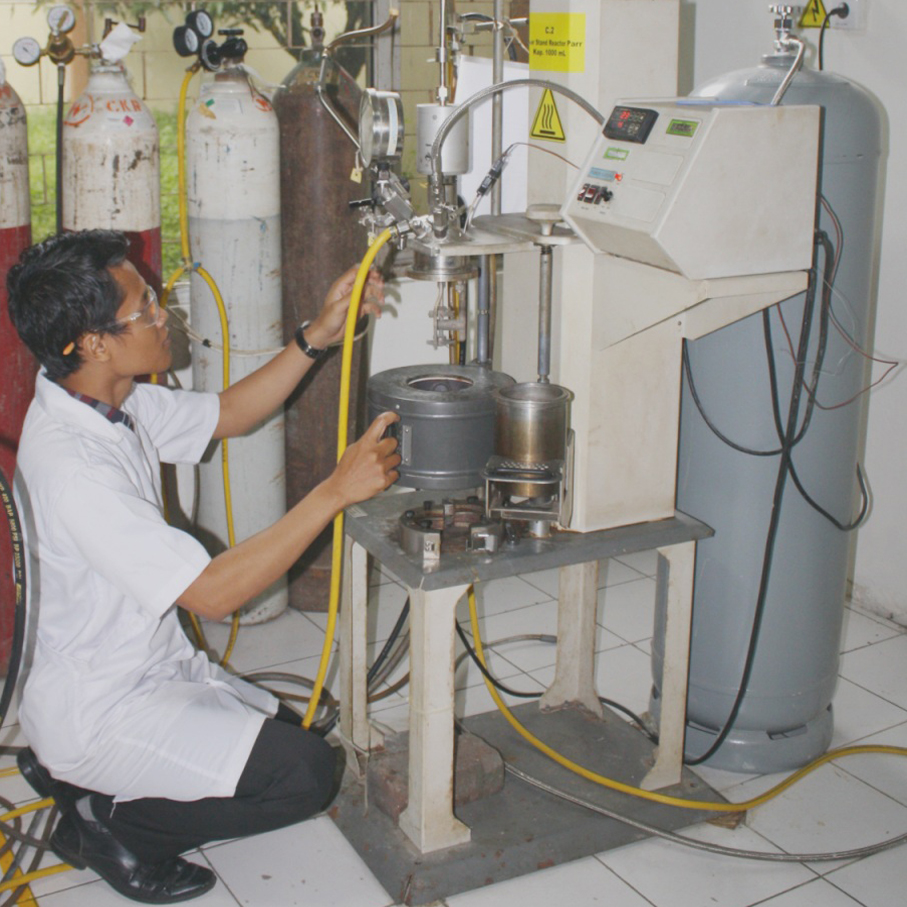Floor Stand Reactor Model 4533